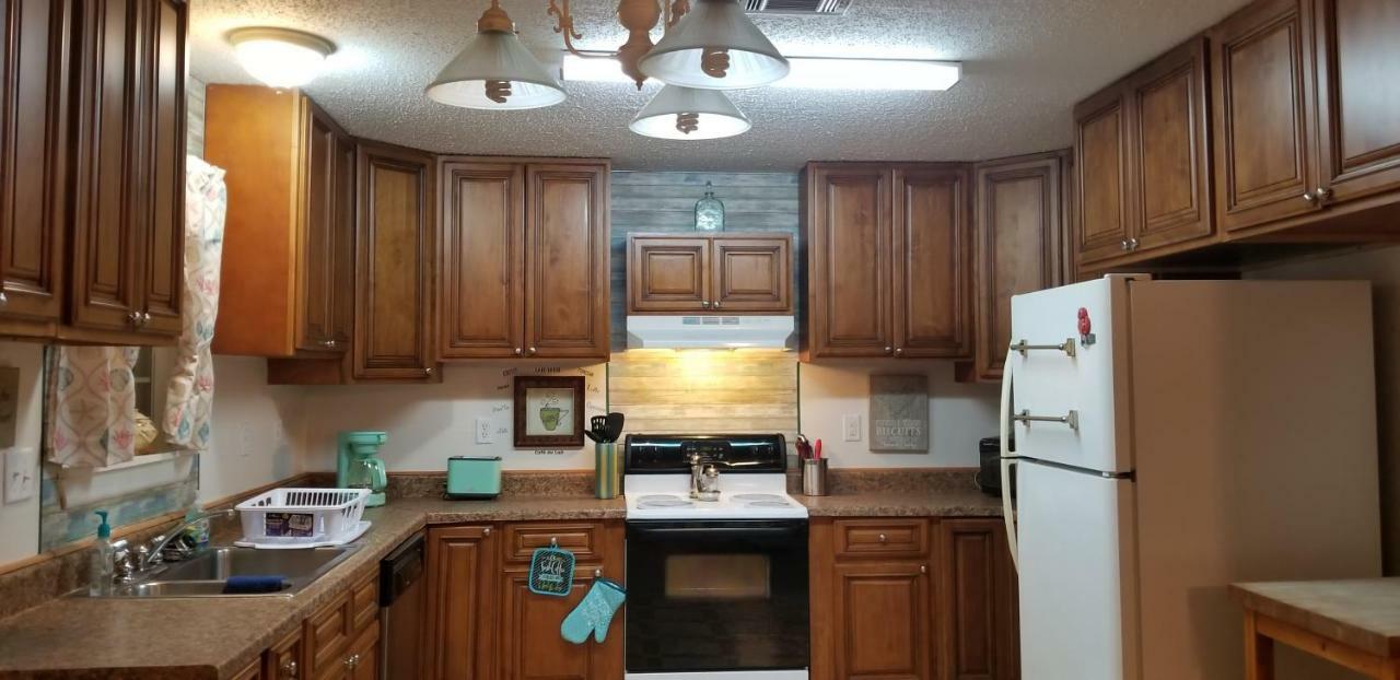 Peaceful Riverfront Cottage Sleeps 7 With Washer & Dryer Waveland Exterior foto